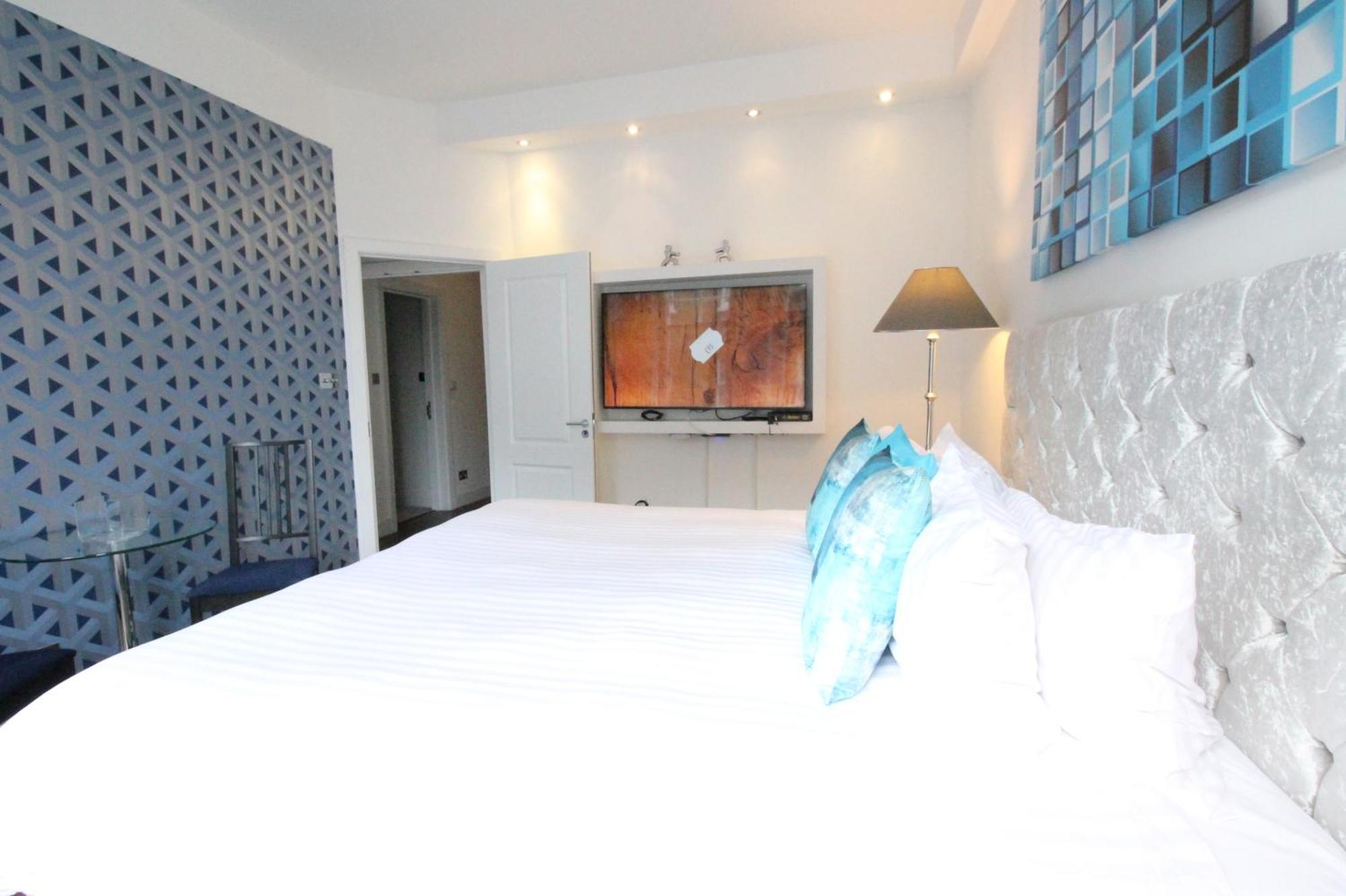 Apartament Contemporary 3 Double Bedroom 2 Bathroom Haven In The Heart Of Chelsea Exquisite With A Designer's Touch *